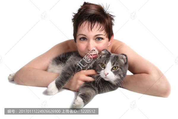 女孩和貓