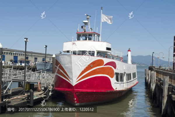 客船