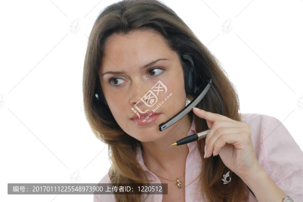 秘書接聽電話