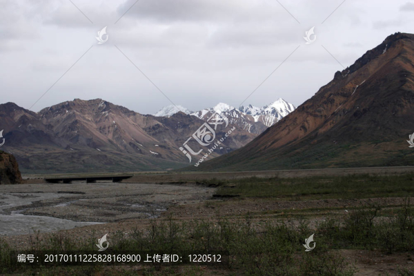 山巒重疊-匯圖網(wǎng) www.fosd68.com 山巒重疊