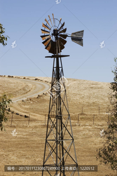 風(fēng)車和場(chǎng)-匯圖網(wǎng) www.fosd68.com 風(fēng)車和場(chǎng)