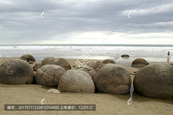 摩拉基大圓石