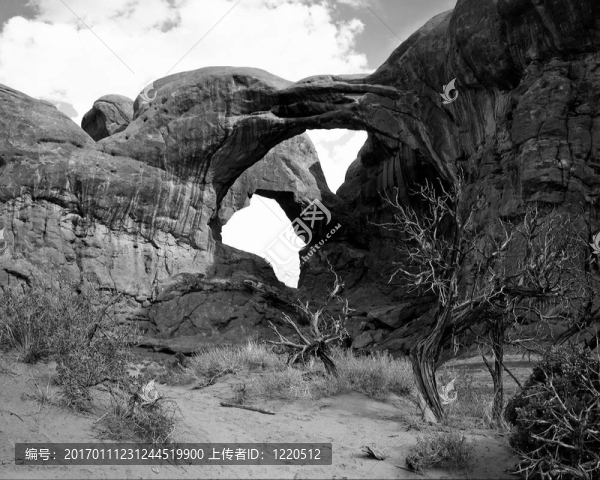 arches-002bw