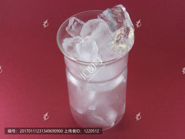 杯子里的冰