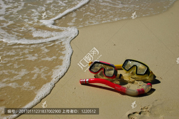 海灘上的眼鏡