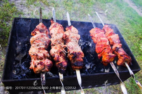 烤羊肉串
