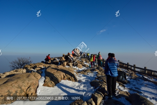 泰山冬日風(fēng)景