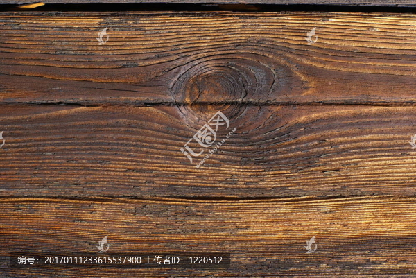 帶結(jié)的舊板。