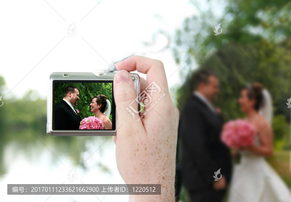 相機(jī)中的情侶