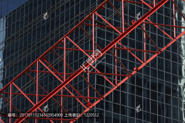 在辦公樓前的紅construktion,CRAN,R03