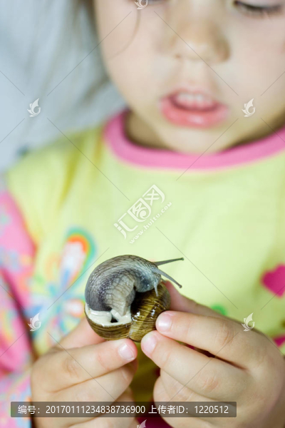 女孩和蝸牛