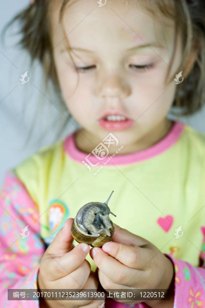 女孩和蝸牛