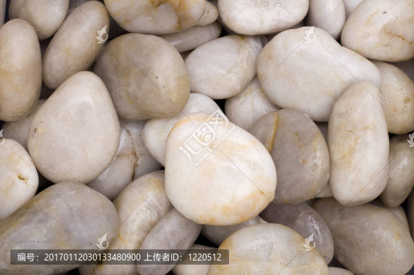 光滑的石頭