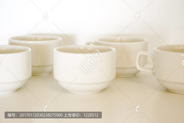 空的咖啡杯