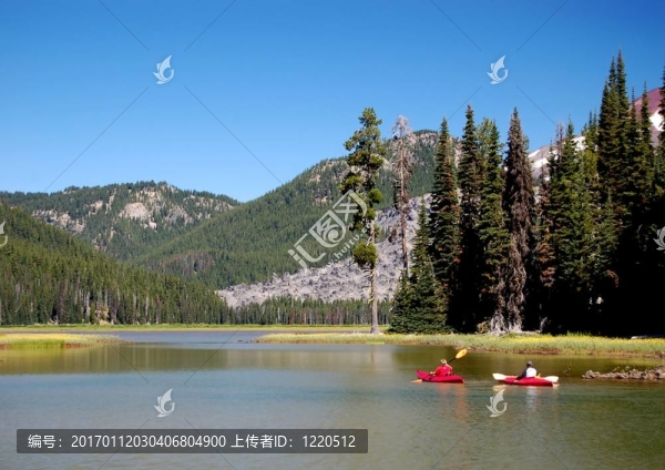 皮艇運(yùn)動(dòng)-匯圖網(wǎng) www.fosd68.com 皮艇運(yùn)動(dòng)