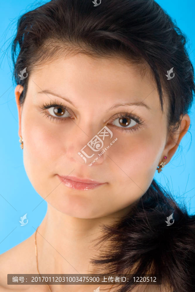 黑發(fā)女人