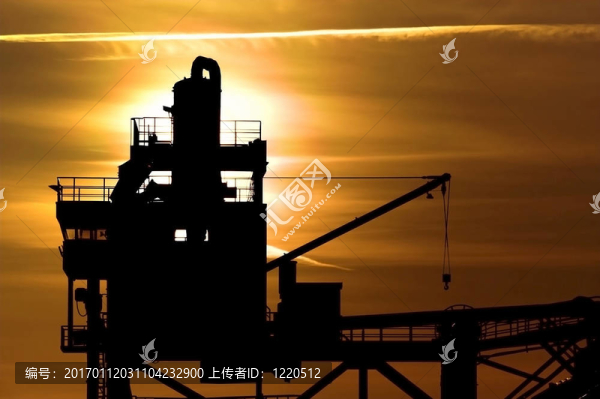 日落起重機(jī)