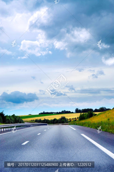 空蕩蕩的馬路
