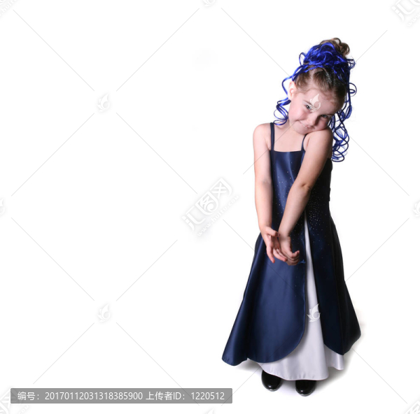 漂亮的年輕女孩在正式禮服