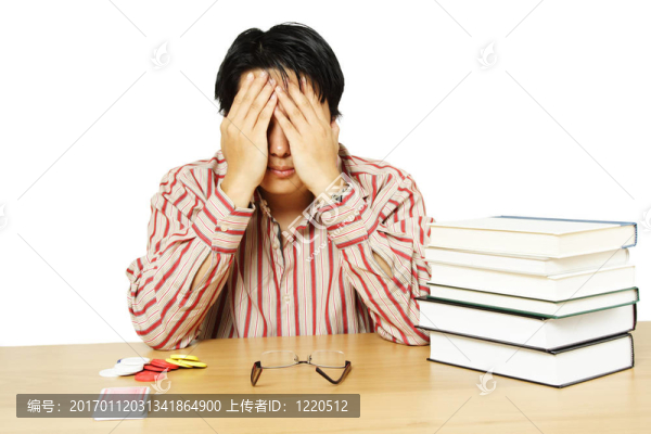 學(xué)習(xí)還是打牌？