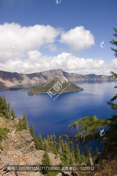 俄勒岡火山湖