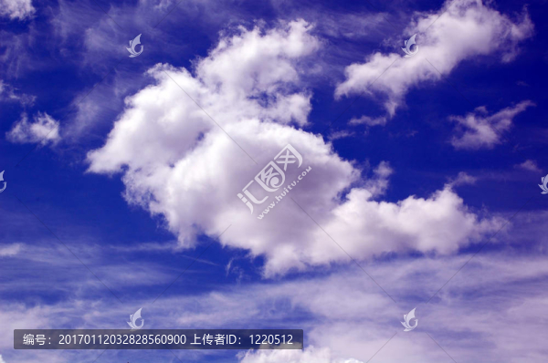 蓬松的云彩