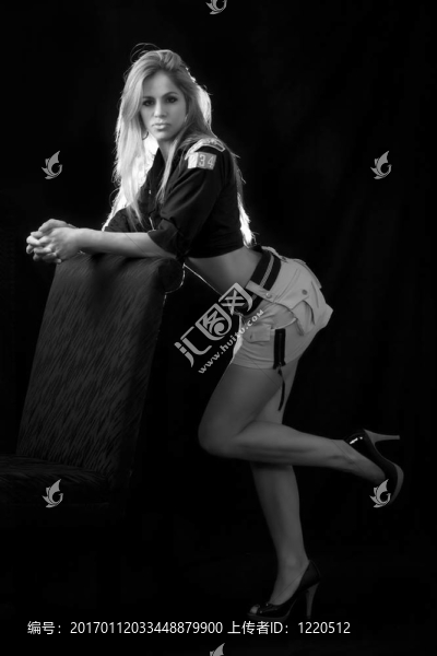 女人在黑-匯圖網(wǎng) www.fosd68.com 女人在黑