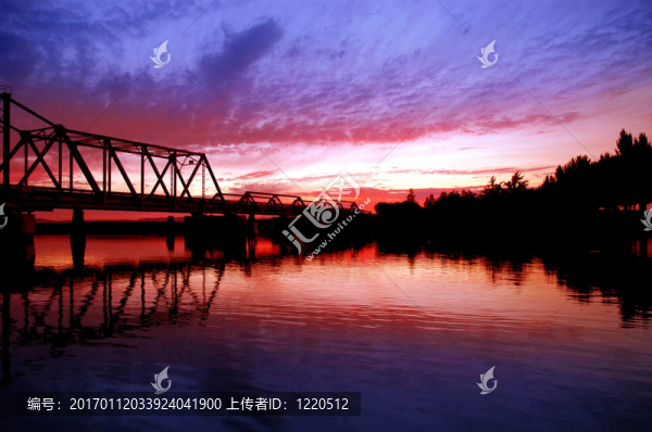 在圣華金河棧橋