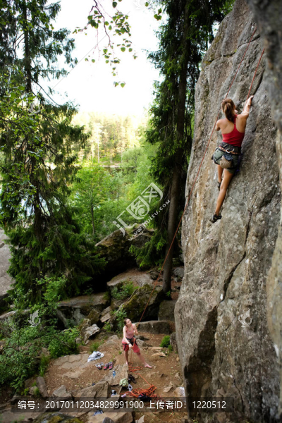 兩名登山者