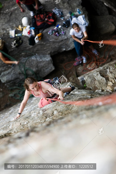 女登山者