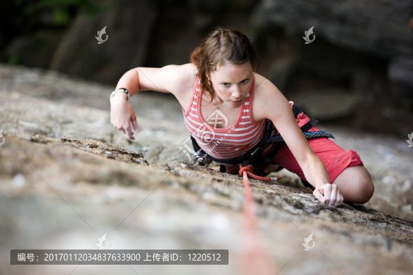 女登山者