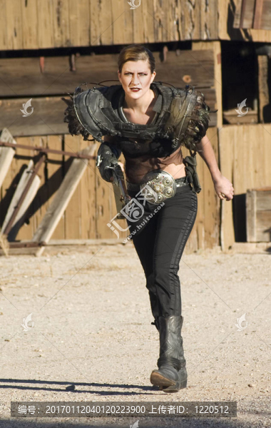 不合時(shí)宜的Gangster,Woman