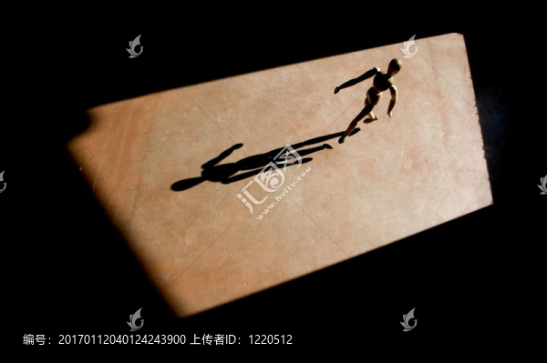 藝術家的模型漫步