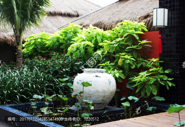 大型陶瓷花瓶