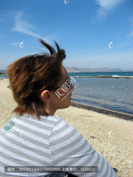 海灘上的女人