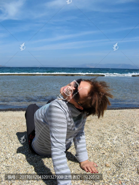 海灘上的女人