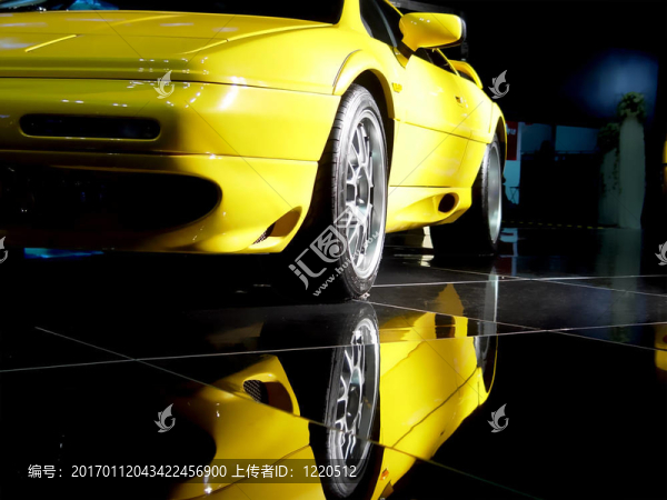 汽車及其反射