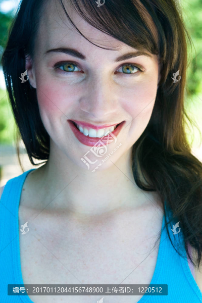 美麗的；輕松愉快的