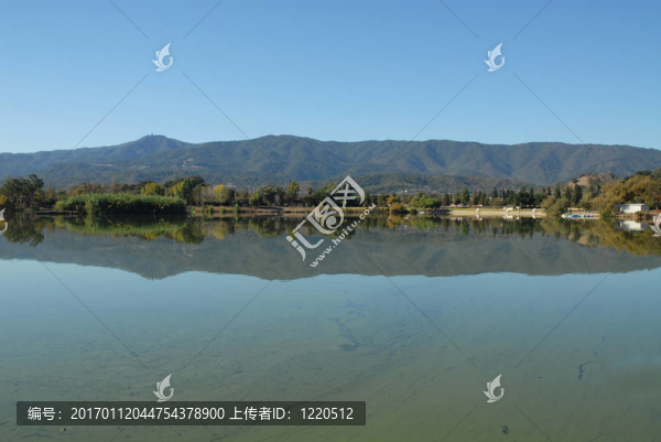 湖阿爾馬登