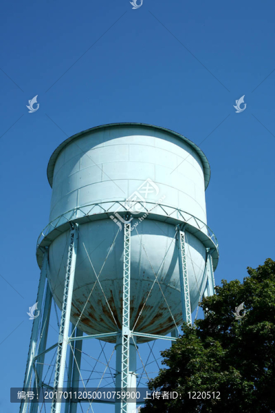 藍(lán)色的水塔