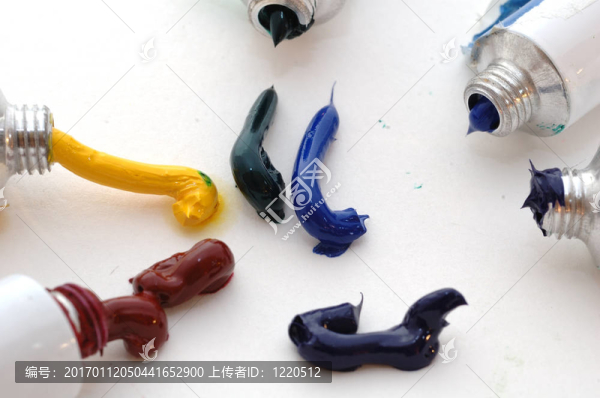 白色管油-匯圖網(wǎng) www.fosd68.com 白色管油