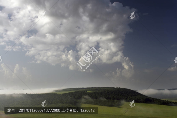上面的山霧-匯圖網(wǎng) www.fosd68.com 上面的山霧