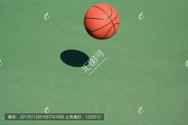彈跳的籃球