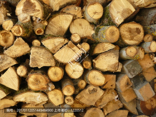 堆放柴火-匯圖網(wǎng) www.fosd68.com 堆放柴火