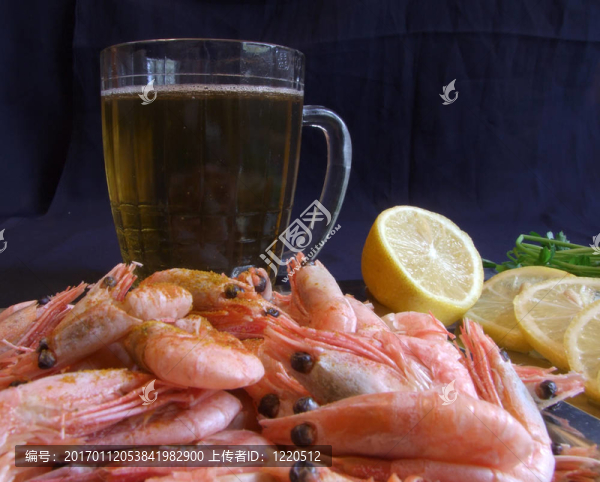 啤酒和蝦