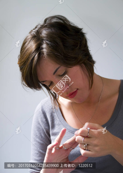 青年女性肖像