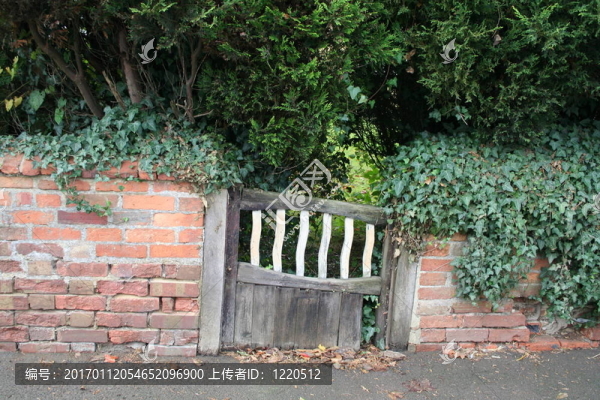 仿古木門(mén)墻