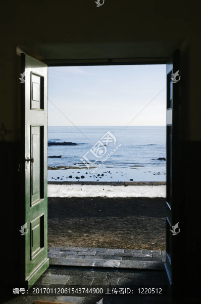 海槽的門