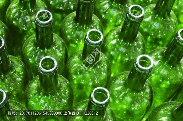綠色的瓶子