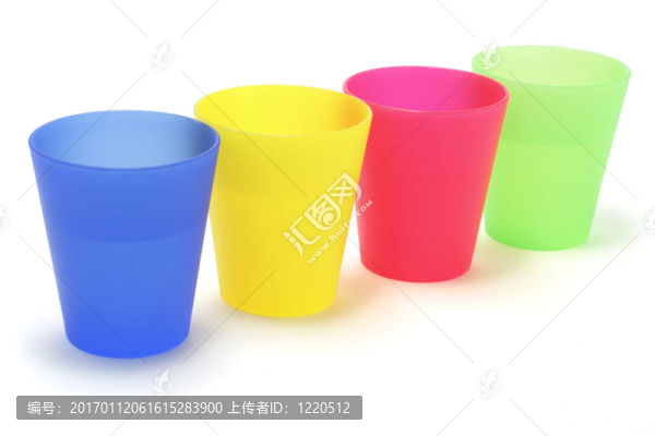 膠杯